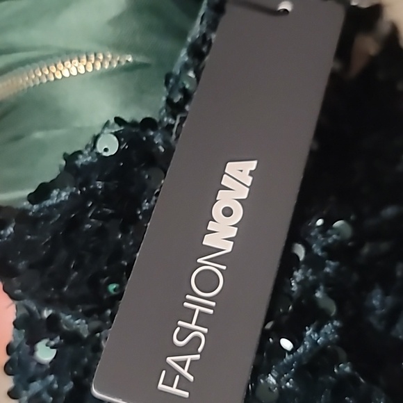 NWT Pop The Bottle Sequin Maxi Dress - Hunter - Picture 8 of 9